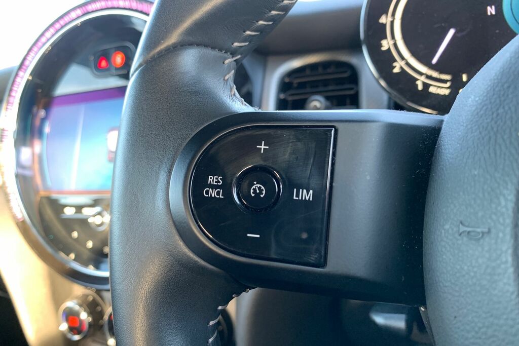 Mini Hatch 1.5 Cooper Exclusive Premium Black #6