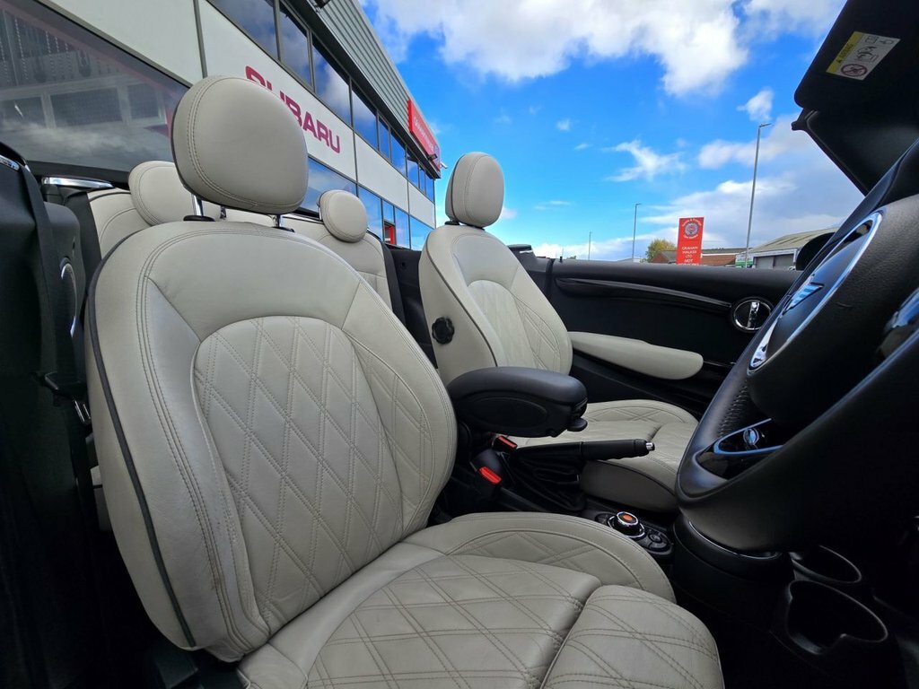 Mini Convertible Convertible 2.0 John Cooper Works Steptronic Euro Orange #35