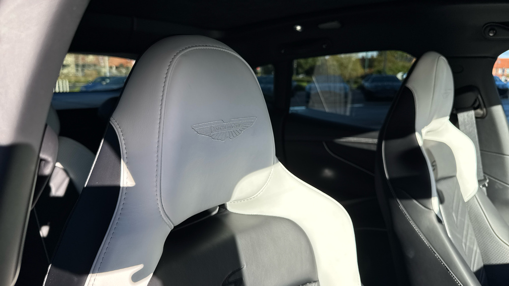 Aston Martin DBX Hatchback Black #5