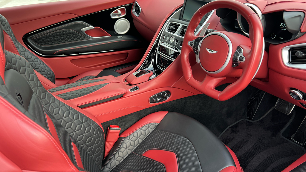 Aston Martin DBS Coupe  #3