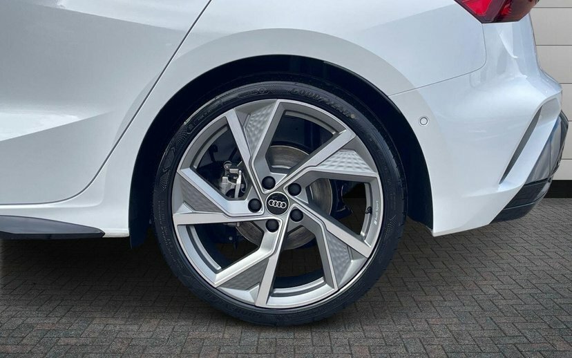 Audi A3 1.5 Tfsi Black Edition Sportback S Tron White #5