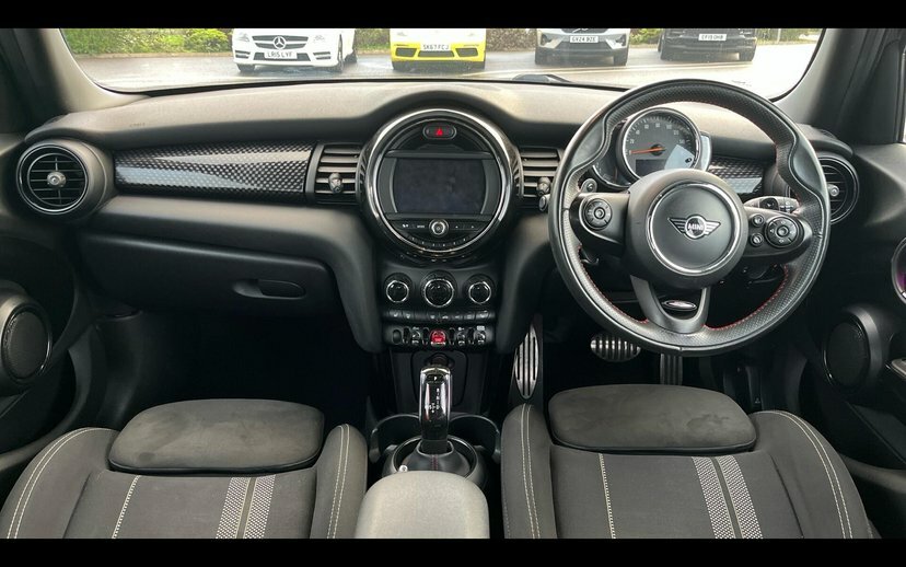 Mini Hatch 5-Door Hatch Cooper S Sport NU20PWO Black #4
