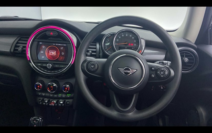 Mini Hatch 3-Door Hatch Cooper Classic White #5