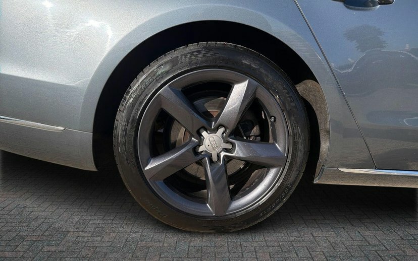 Audi A8 3.0 Tdi V6 Se Executive Saloon Tiptroni Grey #5