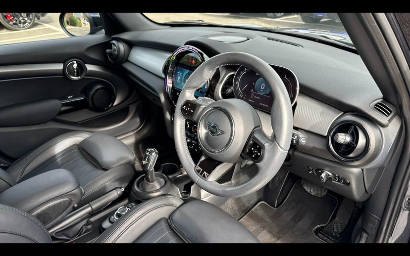 Mini Hatch 5-Door Hatch Cooper Exclusive AJ73CAO Black #6