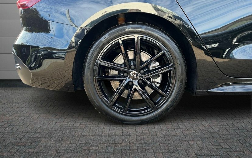Audi A5 2.0 Tdi Black Edition Estate S Tronic Q Black #5