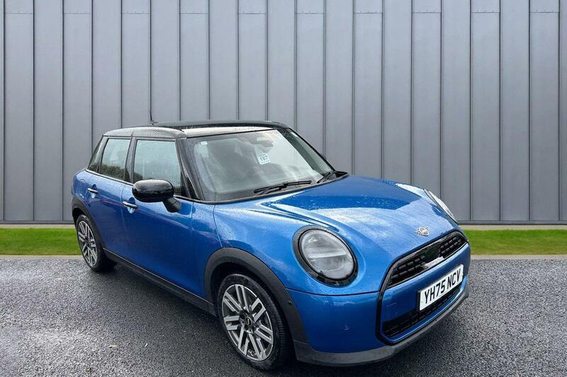Mini Hatch 1.5C Classic Steptronic Euro 6 Ss Blue