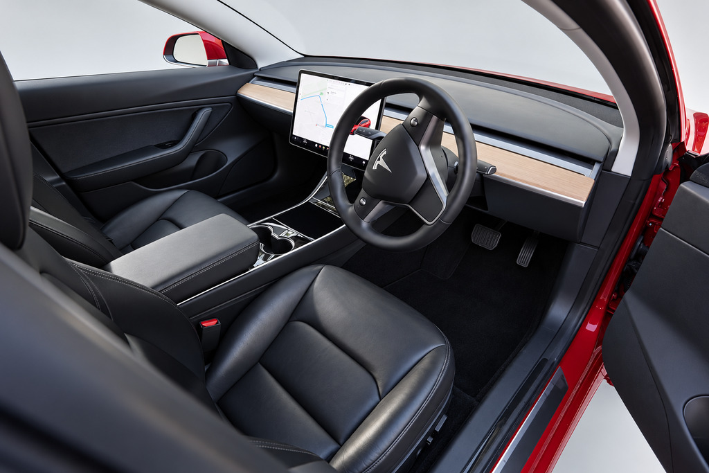 Tesla Model 3 Dual Motor Long Range Red #5