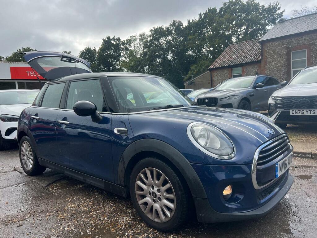 Mini Hatch 1.5 Cooper Red #28