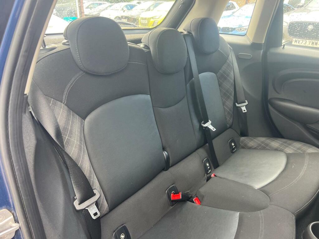 Mini Hatch 1.5 Cooper Red #39