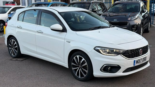 Fiat Tipo 1.3 Multijetii Lounge Hatchback White
