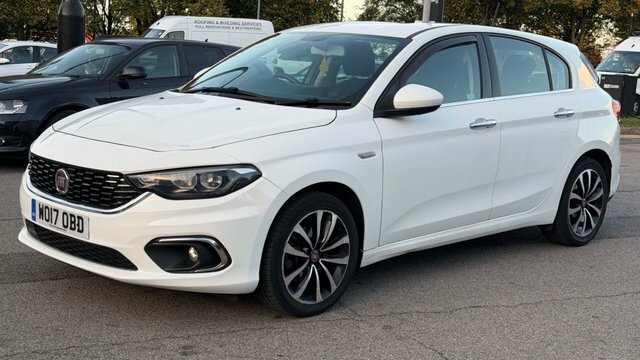 Fiat Tipo 1.3 Multijetii Lounge Hatchback White #5