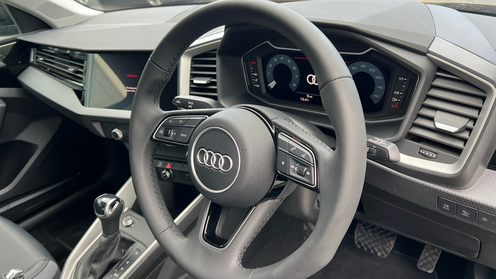 Audi A1 A1 30 Tfsi Sport S Tronic Black #6