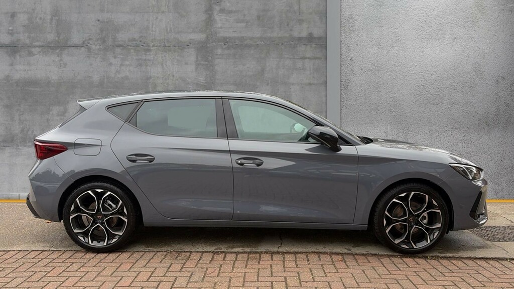 Cupra Leon Leon 1.5 Etsi 150 V2 Dsg Grey #4