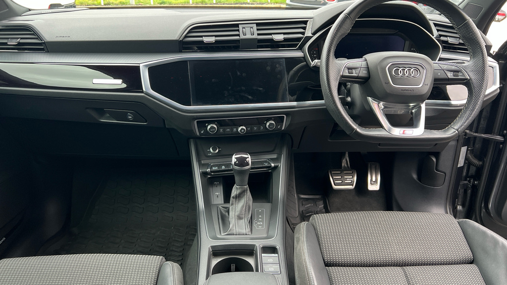 Audi Q3 Q3 35 Tfsi Black Edition S Tronic Tech Pack Grey #4