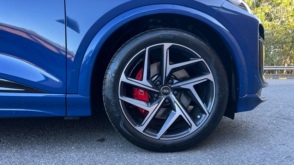 Audi SQ6 E-Tron Q6 360Kw Sq6 Quattro 100Kwh Black Edition Blue #5