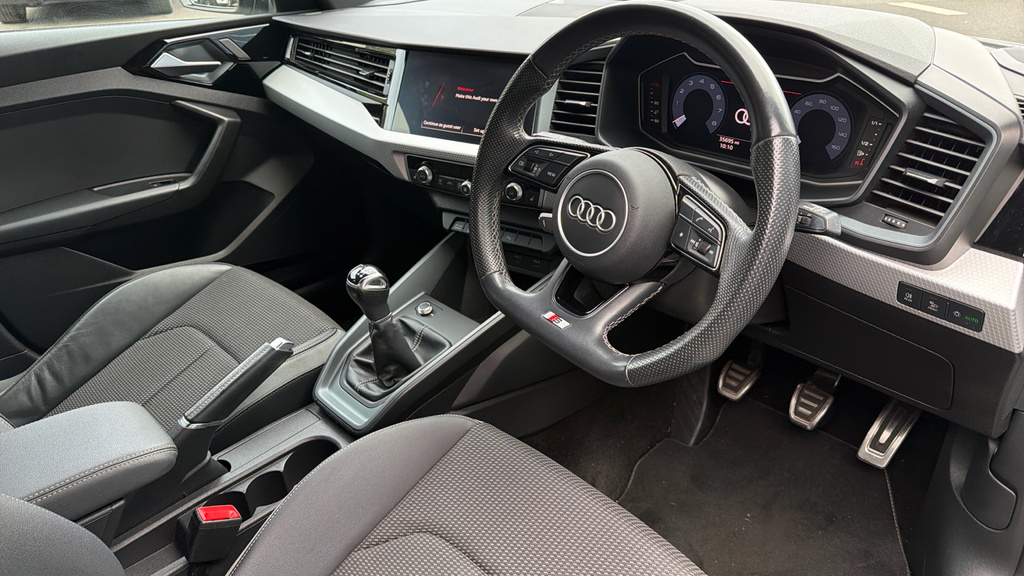 Audi A1 A1 30 Tfsi 110 Black Edition Tech Pack Black #6