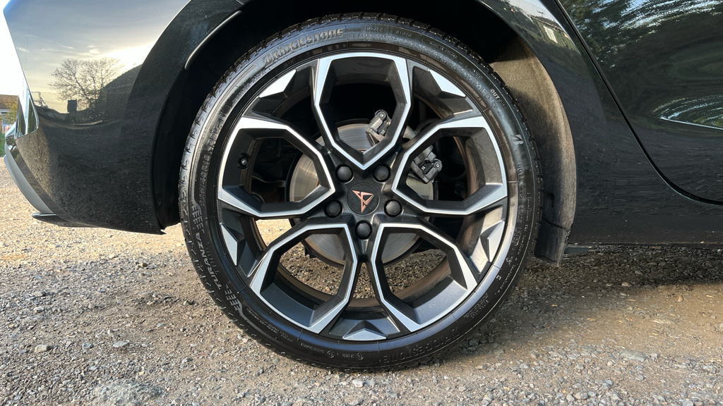 Cupra Leon Leon 1.5 Etsi 150 V2 Dsg  #5