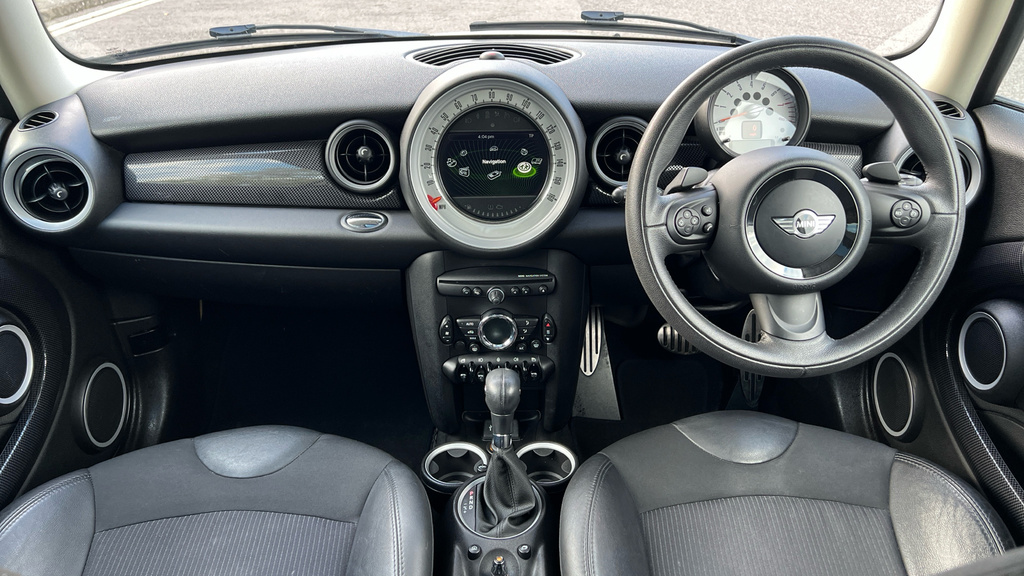 Mini Hatch Hatchback 1.6 Cooper S RV13BYT White #4