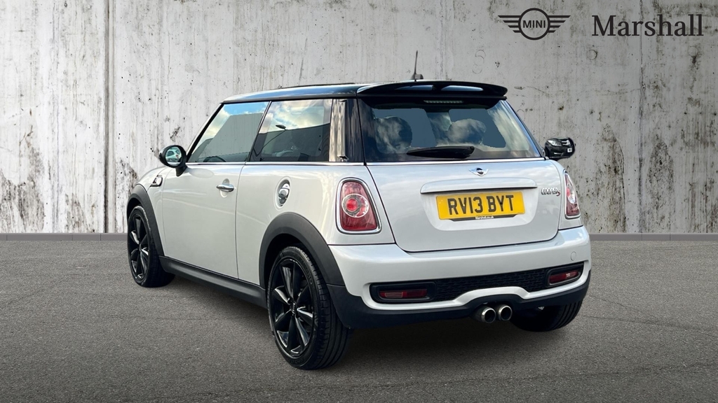 Mini Hatch Hatchback 1.6 Cooper S RV13BYT White #2