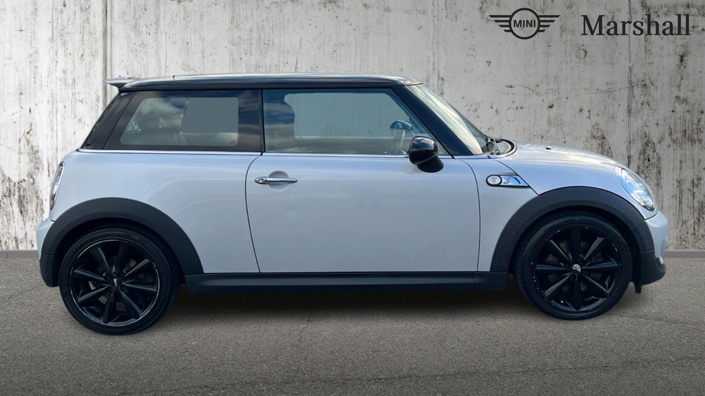 Mini Hatch Hatchback 1.6 Cooper S RV13BYT White #3