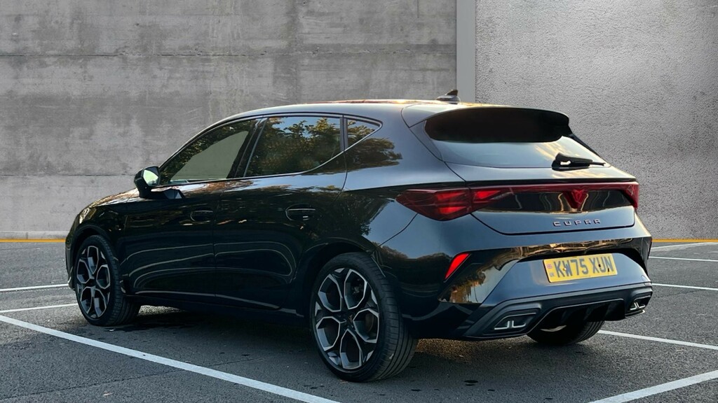 Cupra Leon Leon 1.5 Etsi 150 V2 Dsg Black #3