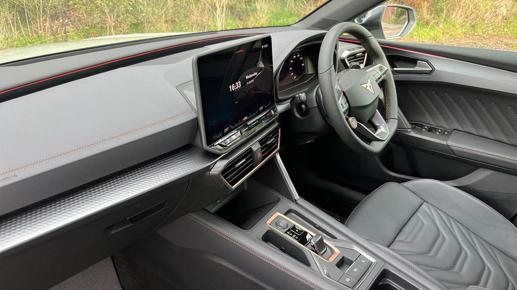 Cupra Leon Leon 1.5 Etsi 150 V2 Dsg Grey #2