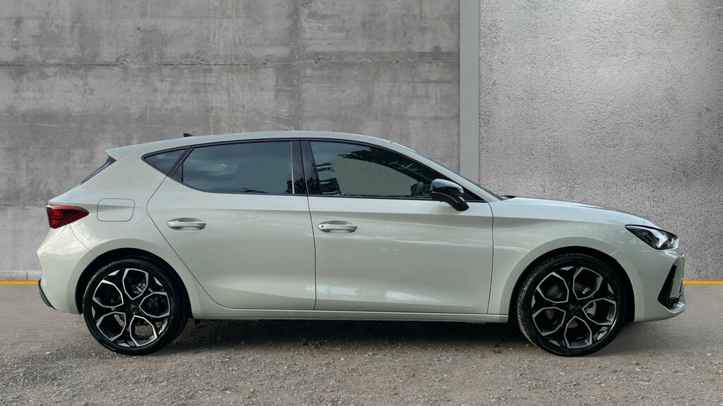 Cupra Leon Leon 1.5 Etsi 150 V2 Dsg Grey #4