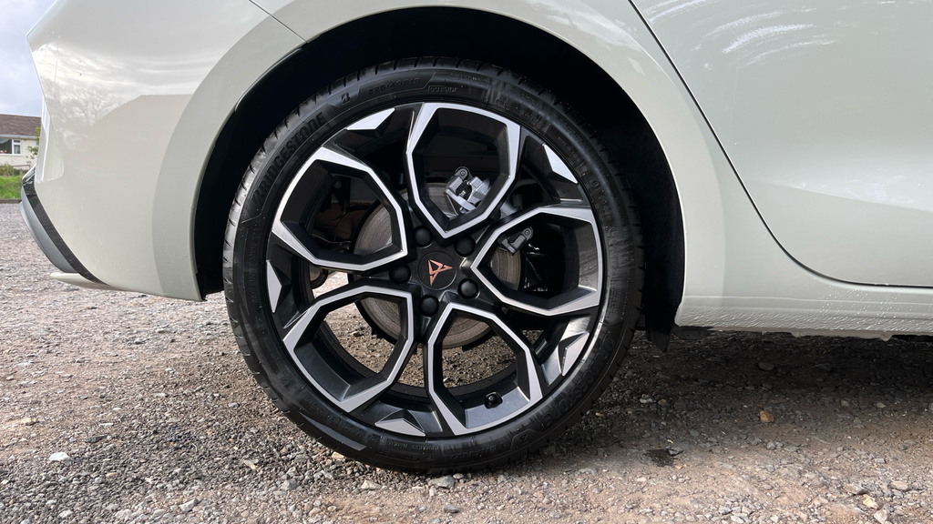 Cupra Leon Leon 1.5 Etsi 150 V2 Dsg Grey #5