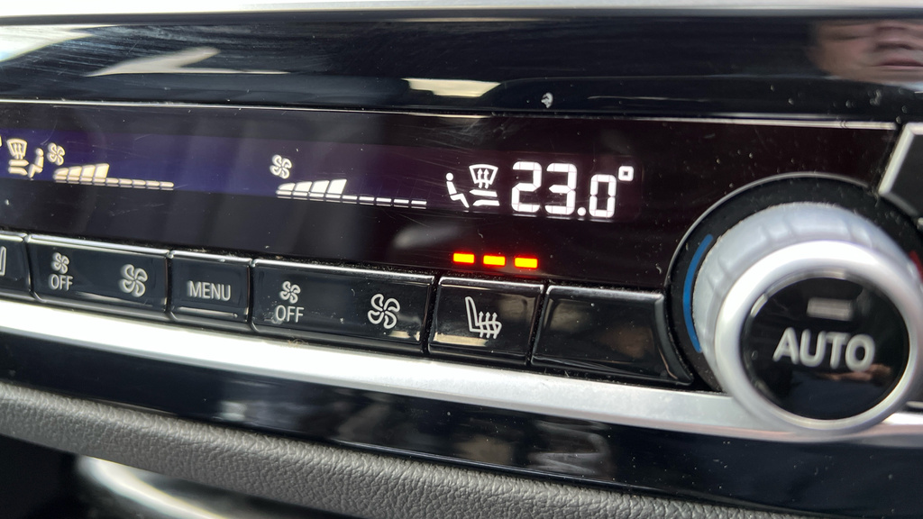 BMW 5 Series 520D M Sport Black #34