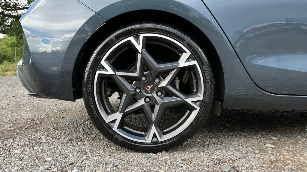 Cupra Leon Leon 1.5 Etsi 150 V2 Dsg Grey #5