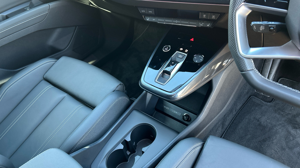 Audi Q4 E Tron Q4 210Kw 45 Quattro 82Kwh S Line Leather Black #19