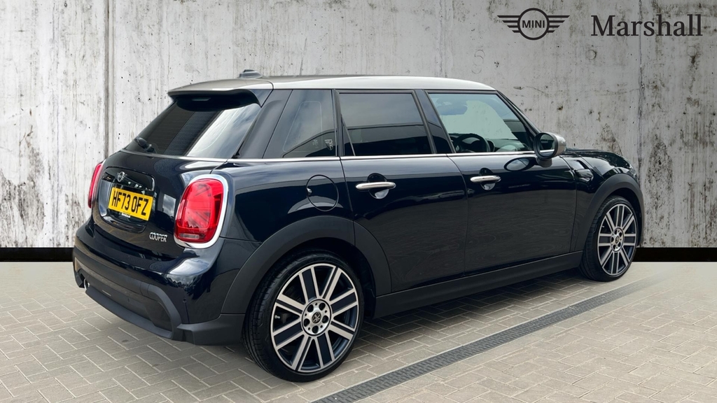 Mini Hatch 1.5 Cooper Exclusive Premium Black #22