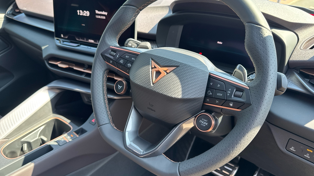 Cupra Terramar Terramar 1.5 Etsi 150 V2 Dsg Blue #40
