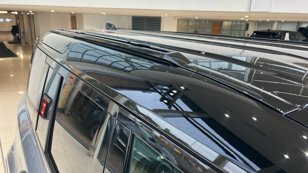 Land Rover Defender D300 Hard Top X-dynamic Hse Black #54