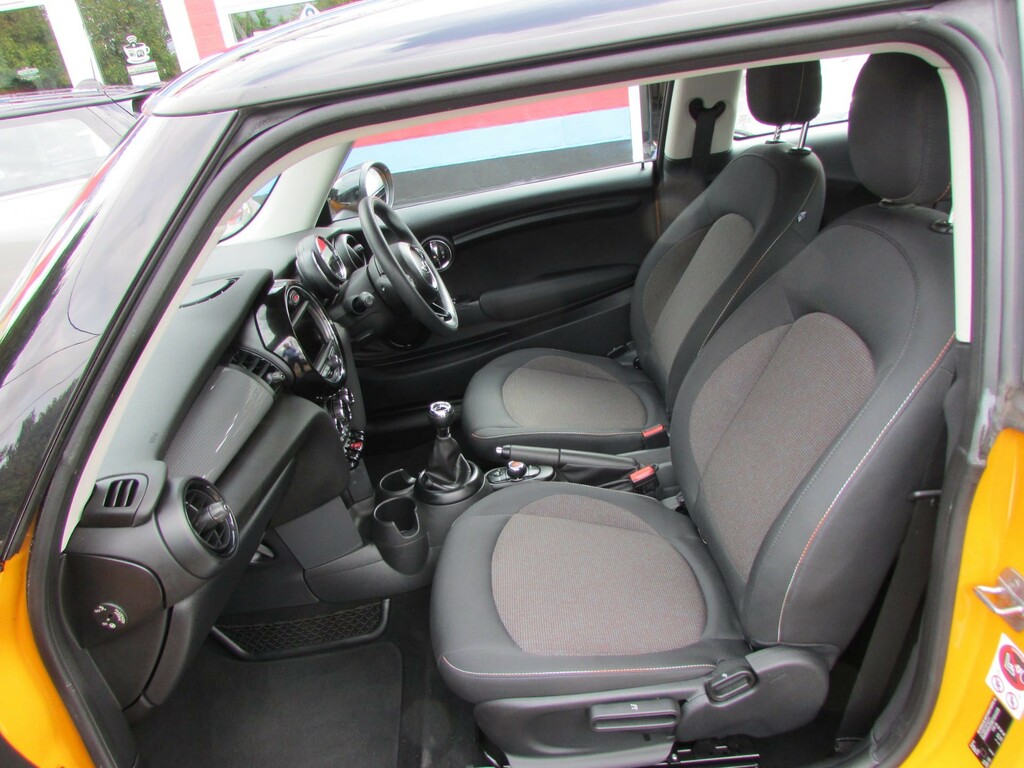 Mini Hatch 1.5 Cooper Hatchback Euro 6 Ss Orange #4