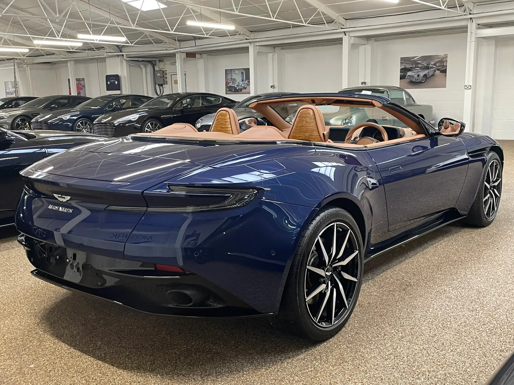 Aston Martin DB11 V8 Volante Touchtronic #3