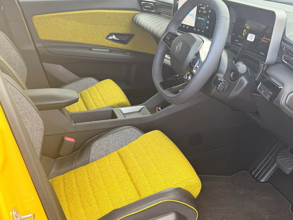 Renault 5 E-Tech 110Kw Iconic Five Comfort Range 52Kwh Black #3