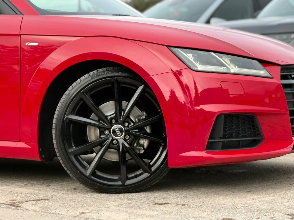 Audi TT 2.0 Tdi Black Edition Coupe S Tronic Qu Red #3