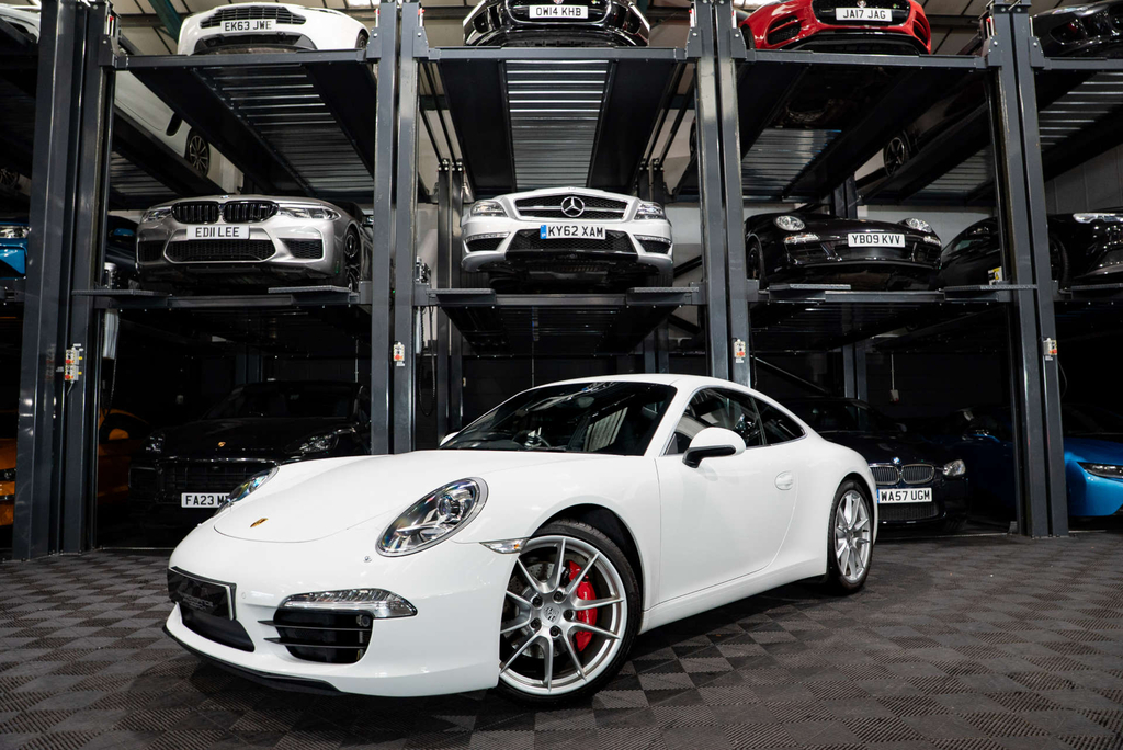 Porsche 911 Carrera S White