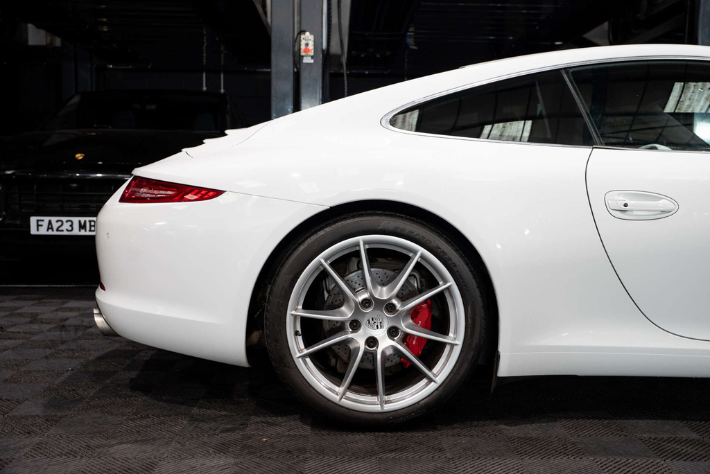 Porsche 911 3.8 991 Carrera S Blue #23
