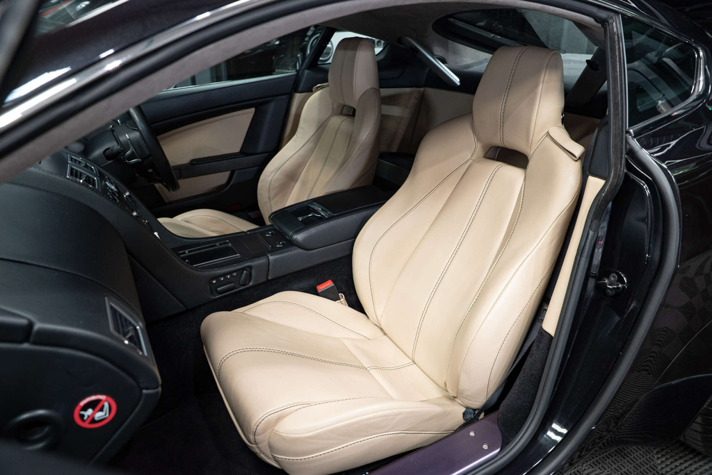 Aston Martin Vantage V8 Auto Black #3