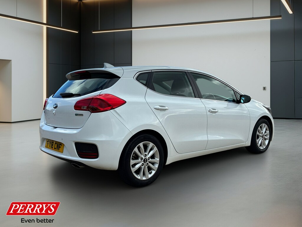 Kia Ceed 1.6 Crdi Isg 2 FY18CNF White #4