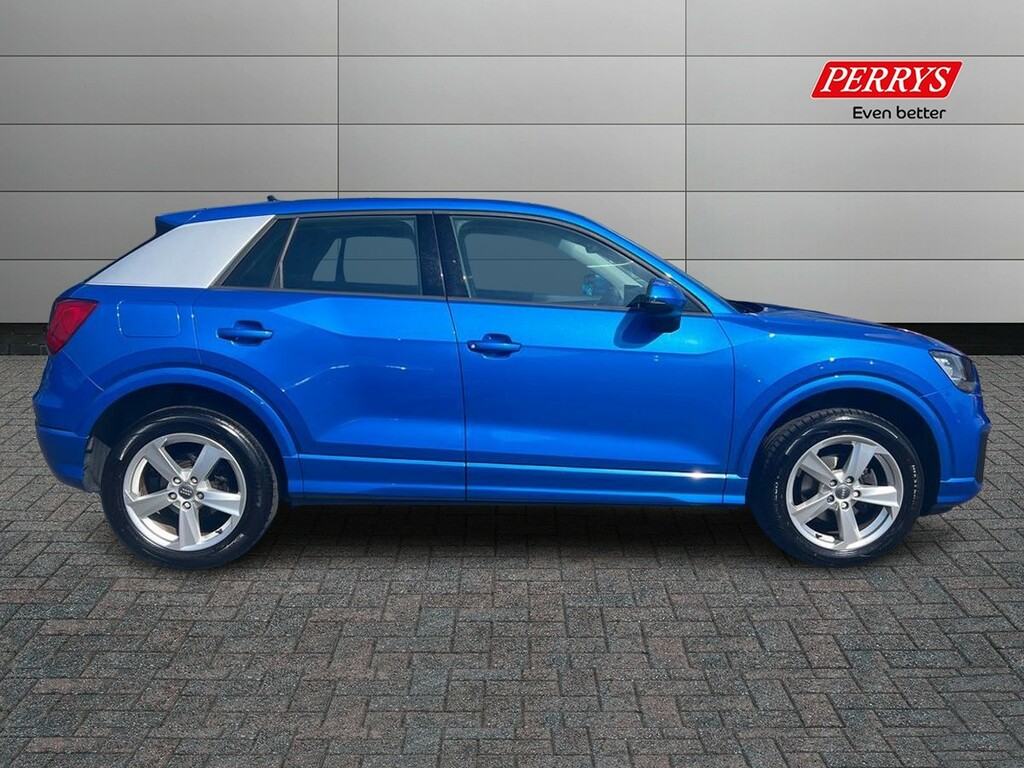 Audi Q2 35 Tfsi Sport S Tronic Blue #3