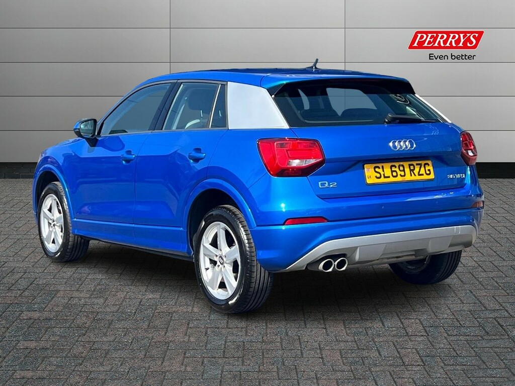 Audi Q2 35 Tfsi Sport S Tronic Blue #2