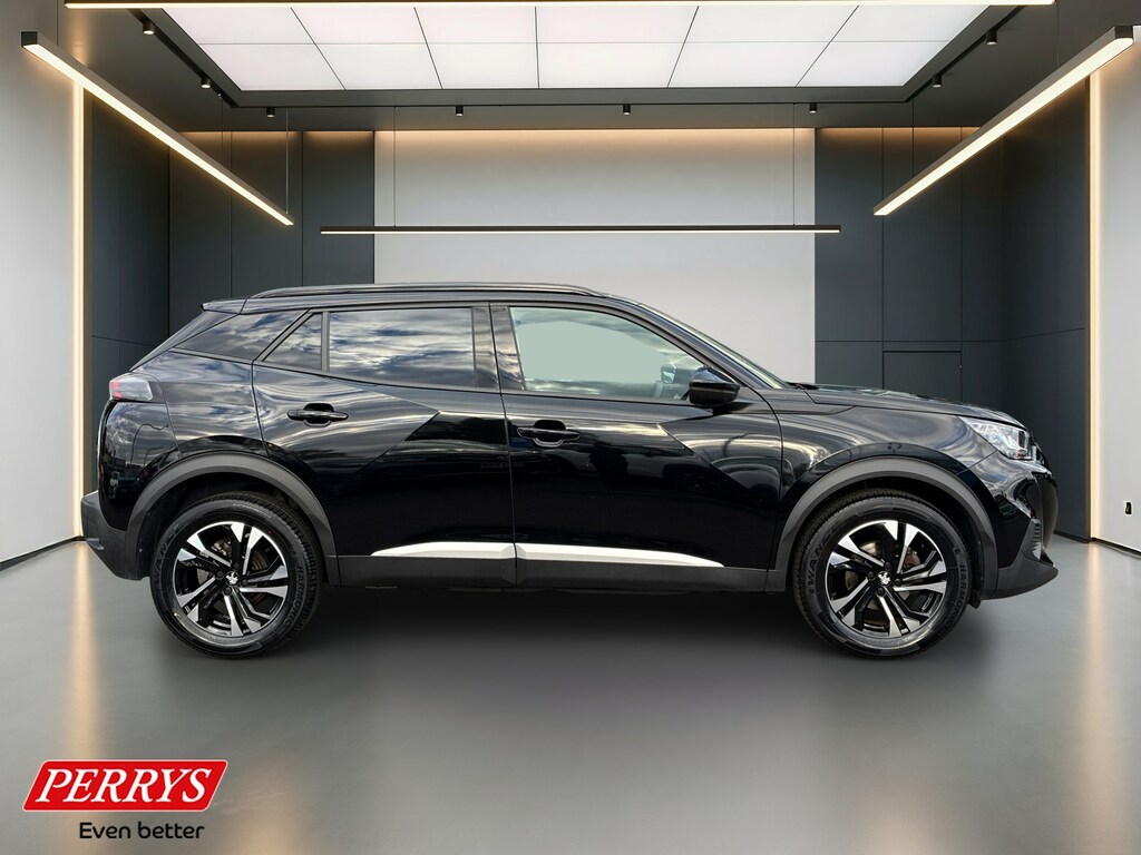 Peugeot 2008 1.2 Puretech Allure Premium Black #2