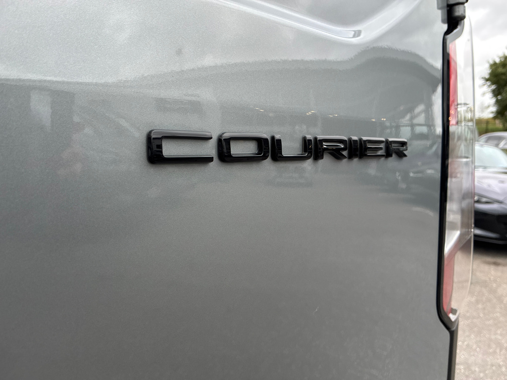 Ford Transit Courier Active Green #26