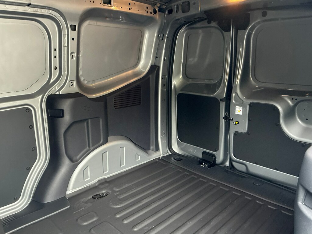 Ford Transit Courier Active Green #13