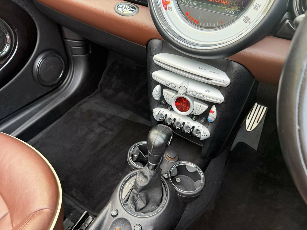 Mini Convertible Convertible 1.6 Cooper Euro 4 200959 Black #12