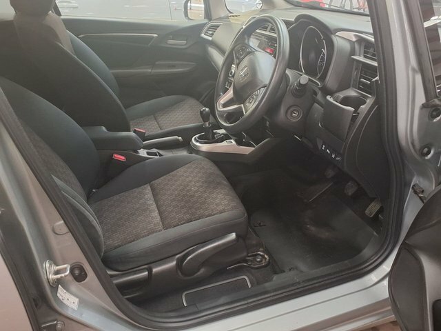 Honda Jazz I-vtec Se Hatchback Silver #6